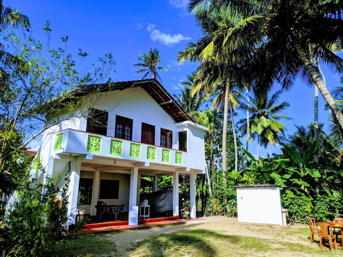 Tropical Point Inn Matara Buitenkant foto
